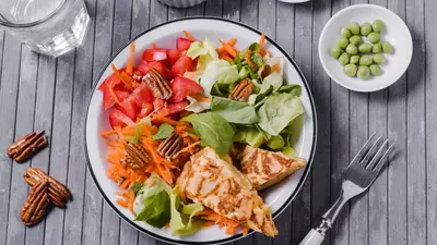 (P) Tendințe în alimentația sănătoasă pentru 2024: Ce alimente sunt în creștere și cum să le integrezi în dieta ta