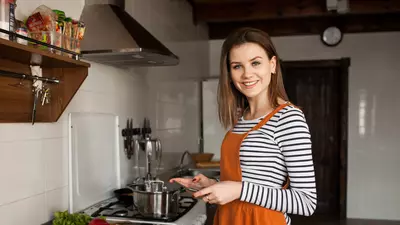 (P) 7 metode practice prin care să reduci risipa în bucătărie și să economisești timp