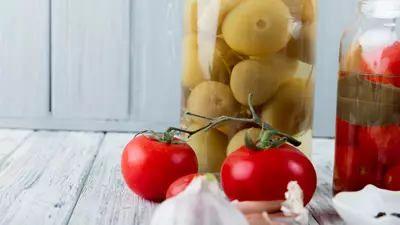 (P) Secretele unei cămări perfecte: Cum păstrăm aromele verii pe tot parcursul iernii