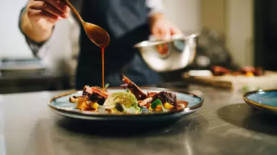 (P) 5 metode simple prin care poți oferi un gust gourmet preparatelor făcute acasă