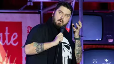 micutzu-implicat-intr-o-altercatie-in-centrul-capitalei-comediantul-a-ajuns-la-politie-in-calitate-de-martor-video