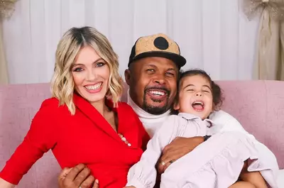 Andreea Ibacka a organizat activitățile copiilor într-un document, pe zile și ore. Cum s-a adaptat Cabral: „Dacă uită ceva, eu, picătura chinezească, cicălitoare de mică”