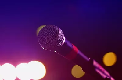 Un celebru cântăreț a murit. Melodiile sale au fost în topuri ani întregi