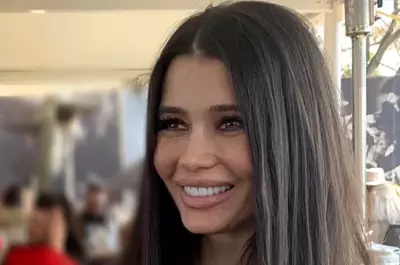 Cât de mult s-a schimbat Elena Băsescu, fiica cea mică a fostului președinte. Cum arată acum, la 45 de ani