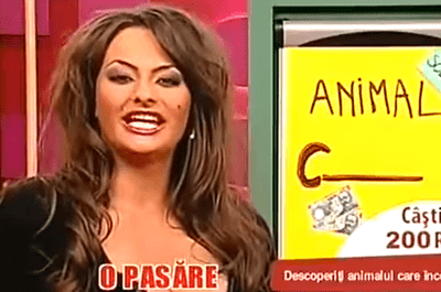 O mai țineți minte pe Adela Lupșe, cunoscută pentru replica „Vreau să sune telefonul”? Cum arată acum, la 10 ani de când a renunțat la tv