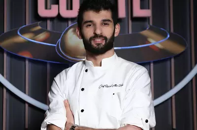 Cine e Chef Richard Abou Zaki, jurat la Chefi la Cuțite. Are origini libaneze, deține un restaurant cu o stea Michelin și nu e căsătorit cu mama fiicei lui