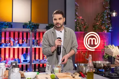 Cine este Ștefan Măchiță de la MasterChef. Locuiește în Germania, este inginier de aeronavă și a fost înscris în emisiune de către prietenii lui