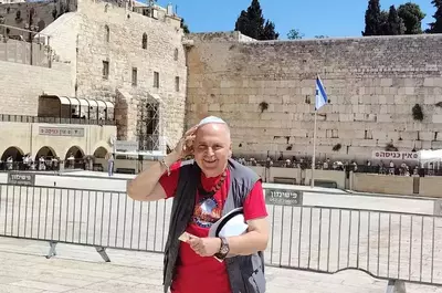 Cum a visat-o Eugen Cristea pe regretata Cristina Deleanu, după ce a pus un buchet de flori lângă poza ei: ”M-am trezit imediat. Mi s-a făcut rău. Clar. Era real, cum vorbim noi. Era reală scena” / EXCLUSIV