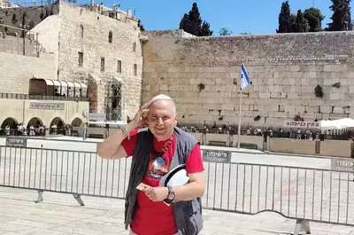 Cum va petrece Eugen Cristea primul Crăciun fără regretata Cristina Deleanu: ”Mai am puțin și îl ajung pe Piersic, care a fost de 110 ori în Israel” Cu cine merge actorul în Țara Sfântă / EXCLUSIV