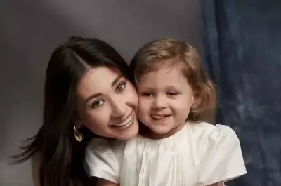 Cum își educă Nicole Cherry fiica în vârstă de 4 ani și ce reguli stricte aplică: „Nu este sănătos să fie doar prietenie și să facă doar ce își dorește” / EXCLUSIV