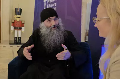 Sfaturi, învățături și rugăciuni de la Părintele Pimen Vlad: ”Rugăciunea scurtă e cea mai bună, pentru că o poți spune tot timpul, și pe drum, peste tot”. Cum ne pregătim pentru Postul Paștelui / EXCLUSIV