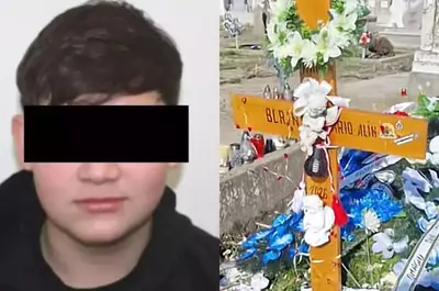 Cum arată mormântul lui Mario Berinde, adolescentul ucis de colegi, la 40 de zile de la moartea lui. Locul de veci este plin de lumânări aprinse, mărțișoare și un coș cu alimente
