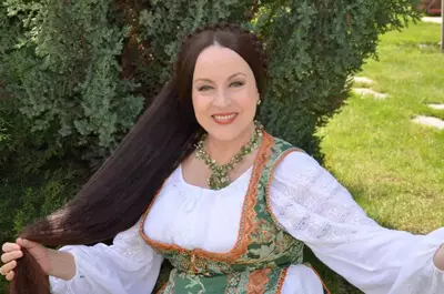 Cum arată casa din București a Mariei Dragomiroiu. Vila luxoasă se află pe malul apei și a costat 150 de mii de euro acum 14 ani: "Eu si fiica mea am fost arhitecți"