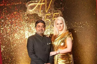 Cine este Anca Verma. Originară din Galați, este căsătorită de 20 de ani cu omul de afaceri indian Abhishek Verma și este mama a trei copii
