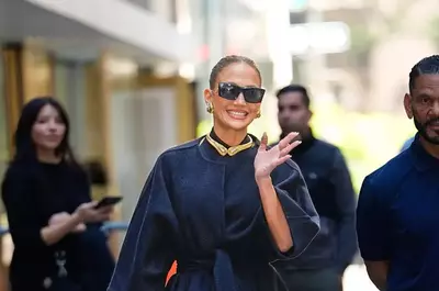 Jennifer Lopez, apariție spectaculoasă pe străzile din New York, într-o pereche de pantofi românești: "Perfecțiune absolută"