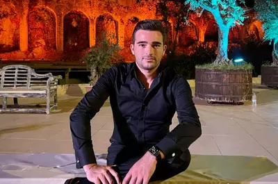 Cu cine a fost surprins Radu Mazăre Jr. de paparazzi la o petrecere, în toiul nopții, în Mamaia