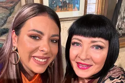Neti Sandu împarte hainele cu nepoata ei, Alice, mai tânără decât ea cu 30 de ani. Ce relație au: „Facem aceleași lucruri, ne îmbrăcăm la fel!” / EXCLUSIV