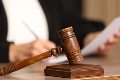 Nepoții au pierdut peste 2.800.000 de euro în favoarea unchiului. De ce a fost anulat testamentul unui bărbat de 93 de ani