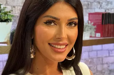 Ilinca Vandici și-a lăsat la vedere burtica de gravidă. Cum s-a filmat prezentatoarea TV