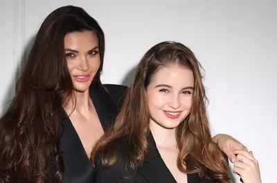 Irina Columbeanu, atacată dur pe internet. Ramona Gabor a sărit în apărarea ei imediat ce a văzut ce-i scriu fanii