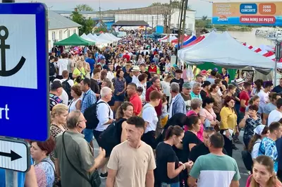 ChatGPT a făcut un borș de fake-news: cum au ajuns sute de turiști, la Jurilovca, la un festival care nu exista