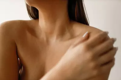 O tânără are un bust ce cântărește 25 de kilograme. Cum arată și ce mărime poartă la sutien