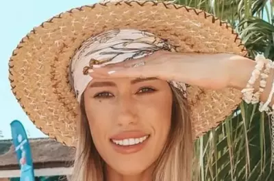 Cum arăta Gabriela Prisăcariu la 18 ani. Imagine rară cu soția lui Dani Oțil. Detaliul care a ieșit la iveală