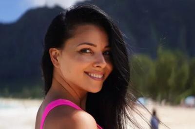 Corina Caragea, în costum de baie în Hawaii! Prezentatoarea PRO TV a revenit pe insula care a cucerit-o. „Vreau casa asta!”