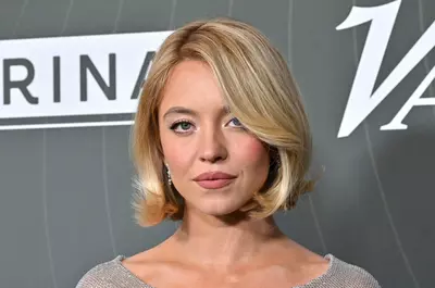 Sydney Sweeney a renunțat la haine și la inhibiții. Cum a apărut pe covorul roșu la un eveniment monden