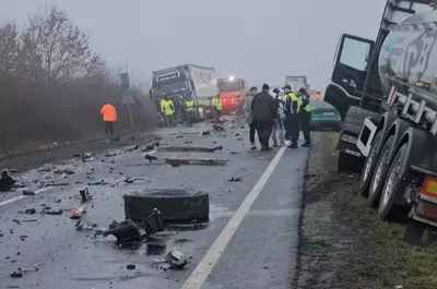 VIDEO UPDATE Momentul accidentului cumplit din Timiș, în care 7 oameni au murit. Alte 3 persoane au fost rănite grav