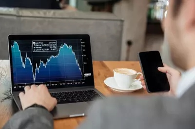 Cum poți să investești la bursă în 2026 și cine te poate pregăti. Ghid complet pentru începători