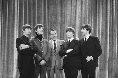 Comuniștii olteni despre Beatles: Boala, care se pare dăunează sistemului nervos, se numește beatlemanie