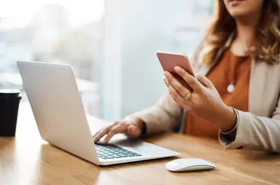 Răzbunarea unei femei pe iubit, deveniteă virală. Totul a pornit de la un like pe Instagram