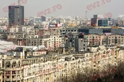 Haosul stârnit de deprecierea leului zguduie piața imobiliară. Românii, obligați să plătească mai mult