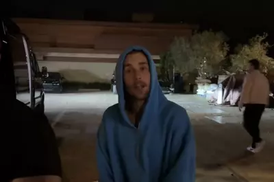 Justin Bieber, un nou scandal cu paparazzi. A aruncat cu sticla în ei