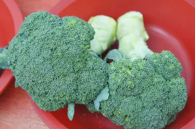 Secretul bucătarilor: două ingrediente care transformă broccoli într-o mâncare de top