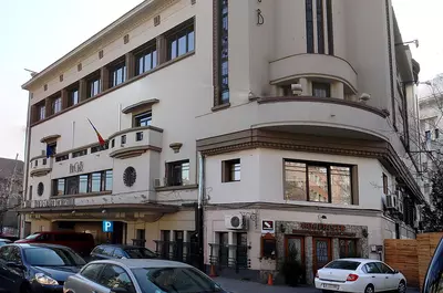 Rusificarea României. Cursuri în masă de limba rusă pentru muncitorii din marile fabrici