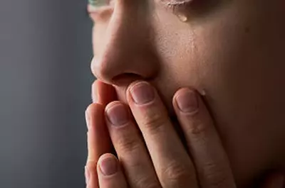 O artistă din România, hărțuită de un milionar obsesiv. A cerut ordin de protecție