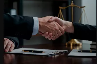 Onorariul unui avocat în 2025. Tot ce trebuie să știți înainte de a ajunge în instanță