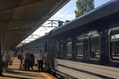 Trenuri cu întârzieri record de 12 ani într-un an și bilete tot mai scumpe. Oferta CFR pentru călători