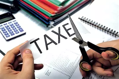 Vine prăpădul pentru toți românii care o casă, un apartament, o locuință sau o mașină proprietate personală! Cum se va calcula impozitul în cele din urmă. Creșterile vor fi enorme