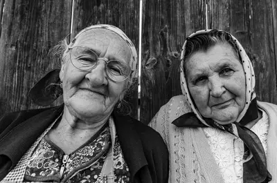 Peste 100 de pensionari români au dispărut în fiecare zi, în primele 6 luni ale anului 2026. Topul celor mai afectate județe