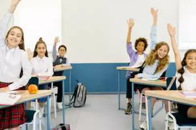 Veste bună pentru elevii din România, dar și pentru angajați! Urmează o minivacanță de trei zile