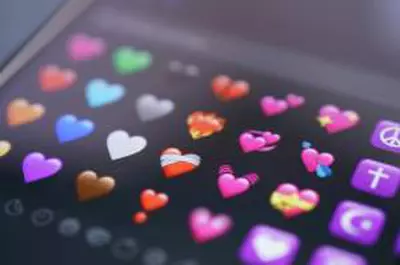 Ce înseamnă emoji-ul cu inimă albă 🤍. Semnificația la care nu te-ai fi gândit