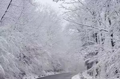 Zonele din România în care zăpada a ajuns la doi metri. Există risc de avalanșă