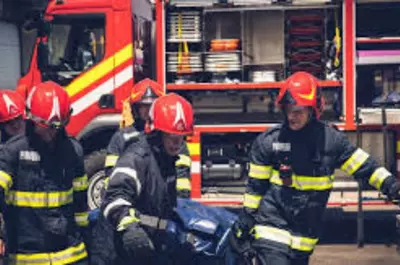 Incendiu la un depozit de muniție în Dâmbovița. 25 de persoane evacuate