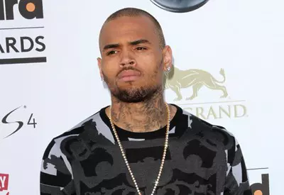 Chris Brown ar putea ajunge după gratii