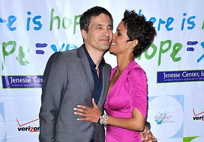 Halle Berry şi Olivier Martinez 