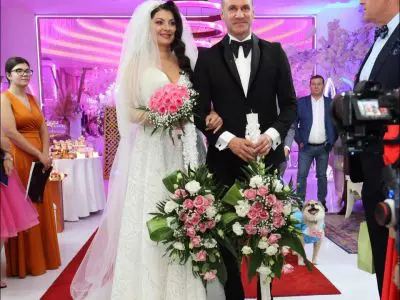 thumb_medana-si-alin-oprea-nunta-exclusivista-cu-500-de-invitati-mireasa-a-purtat-doua-rochii-albe