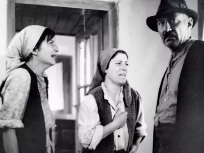 thumb_actrita-luminita-gheorghiu-a-murit-era-cunoscuta-pentru-rolurile-din-morometii-si-pozitia-copilului